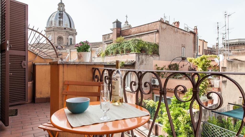 Campo De Fiori Balcony * Roma