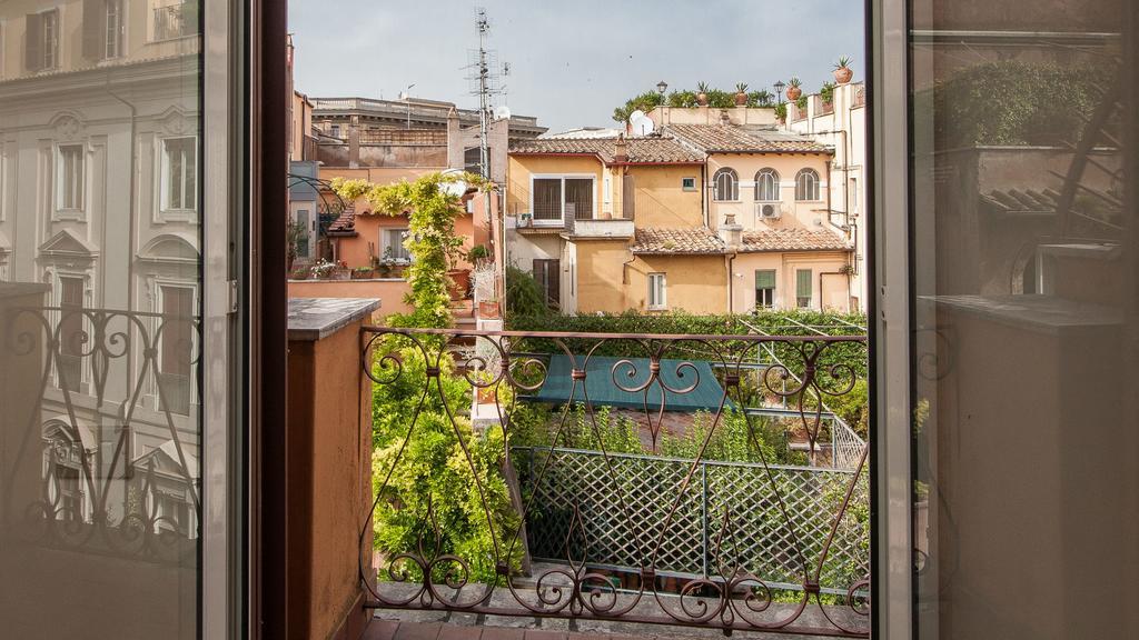 Campo De Fiori Balcony * Roma